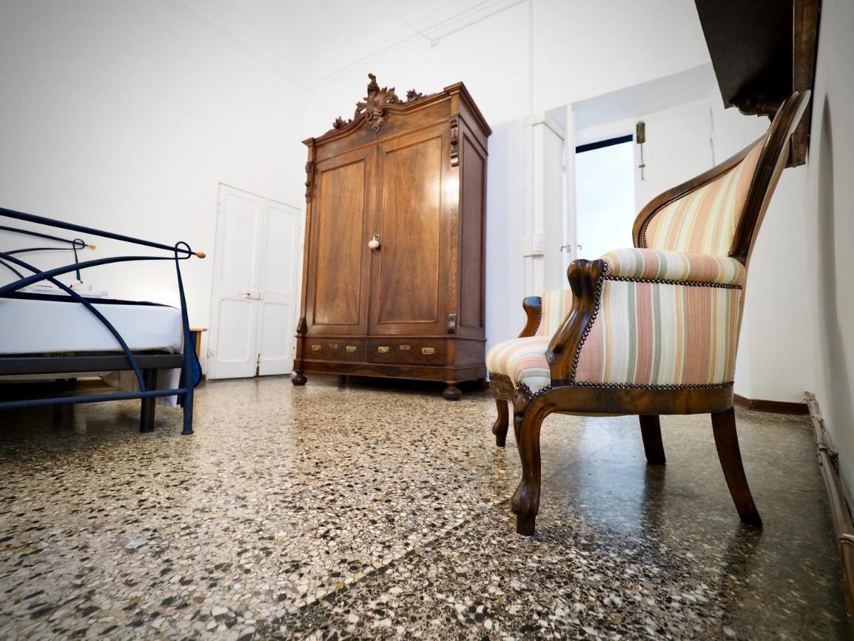 Dimora Sarzano Acquario - Genovabnb It Appartement Buitenkant foto